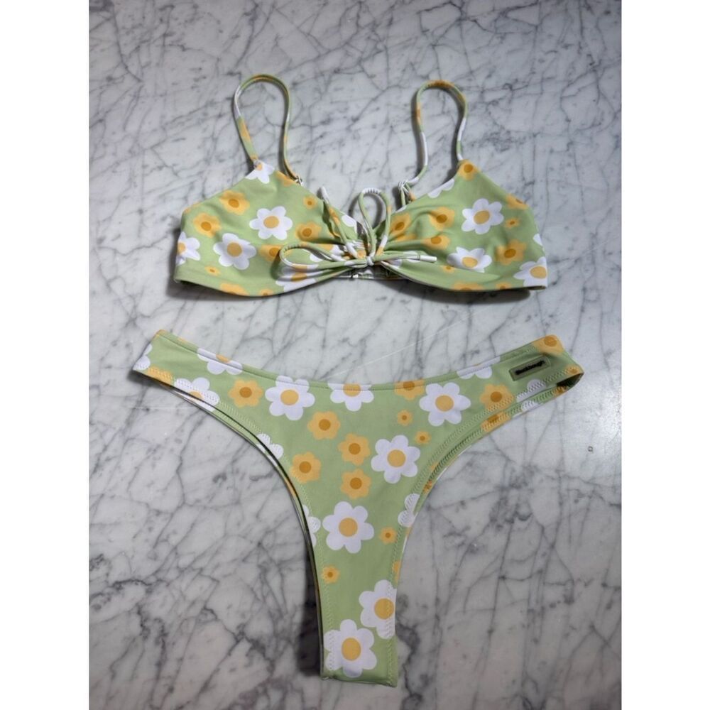 Blackbough Buttercup Bikini Set Sz M Top L bottom
